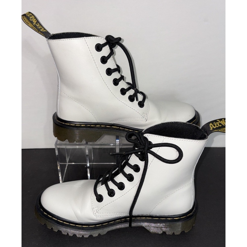 Doc Martens Luana Women's Sz 6 Air Cushions Sole White‎ Boots Dr. AW004